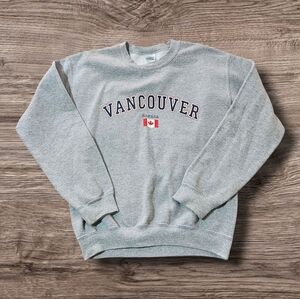 Vancouver Canada Sweatshirt Small Crewneck Sweater